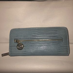 Anne Klein wallet🌸